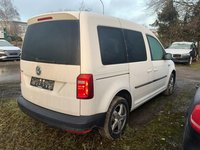 Pogled od pozadi desno