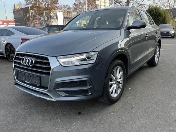 Pogled od napred levo