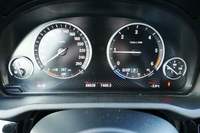 Pogled na kombinovani instrument