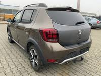 Pogled od pozadi levo