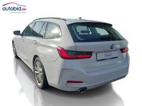 Pogled od pozadi levo