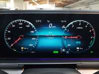 Pogled na kombinovani instrument