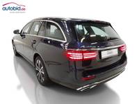 Pogled od pozadi levo