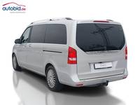 Pogled od pozadi levo