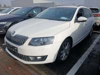 Pogled od napred levo