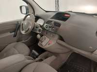 Вид на салон