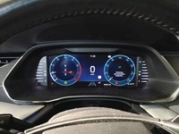 Pogled na kombinovani instrument