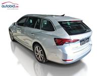 Pogled od pozadi levo