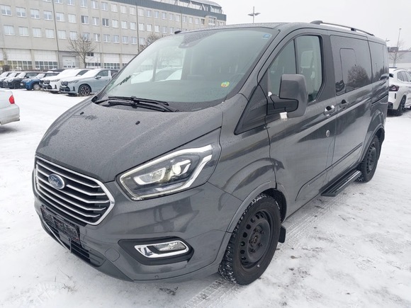 Pogled od napred levo