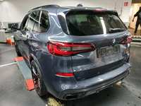 Widok z tyłu po stronie lewej