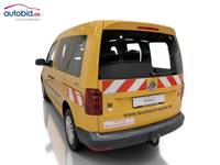 Vaade tagant vasakult