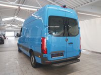 Pogled straga lijevo