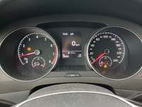 Pogled na kombinovani instrument