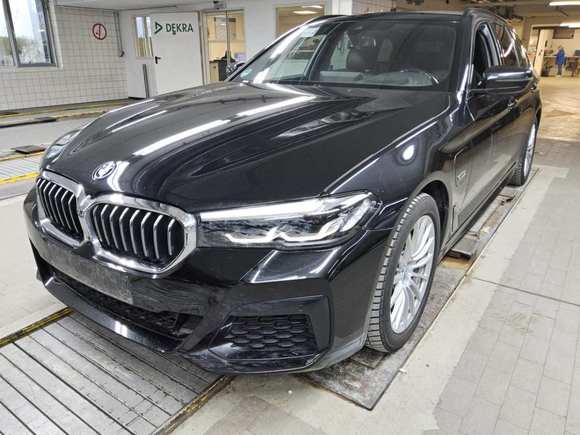 Вид спереди слева