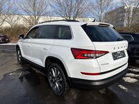 Pogled straga lijevo