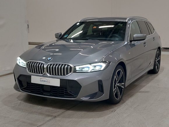 Pogled od napred levo