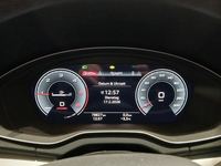 Pohled na přístrojovou desku