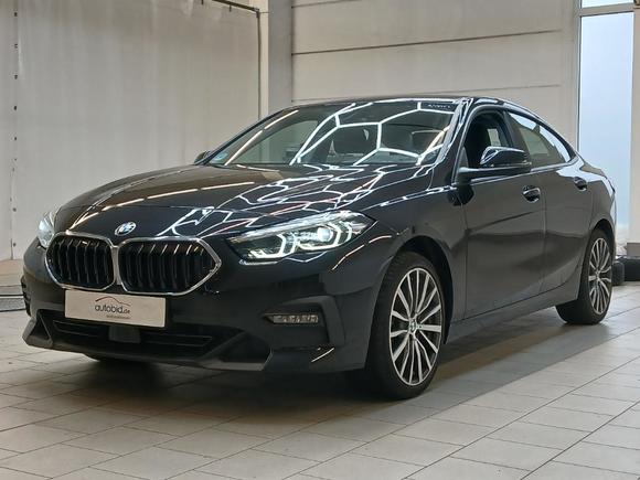 Вид спереди слева