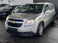 Вид спереди слева