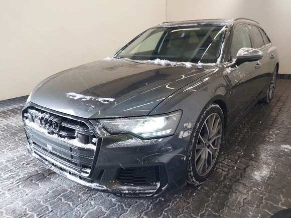 Pogled od napred levo