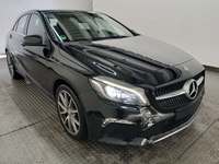 Pogled desno spredaj