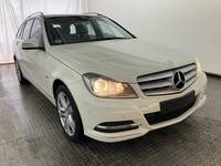 Pogled sprijeda desno