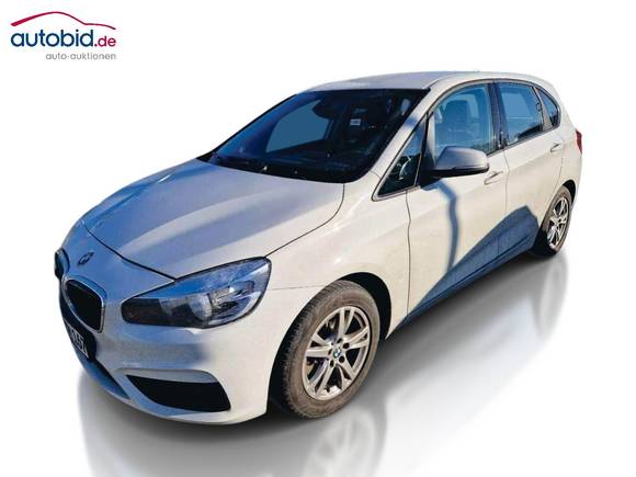 Pogled od napred levo