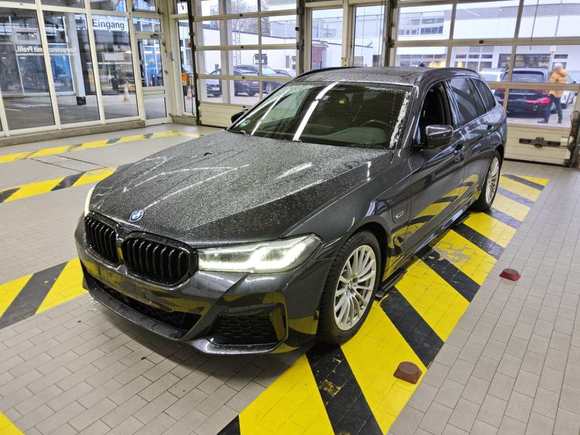 Pogled sprijeda lijevo