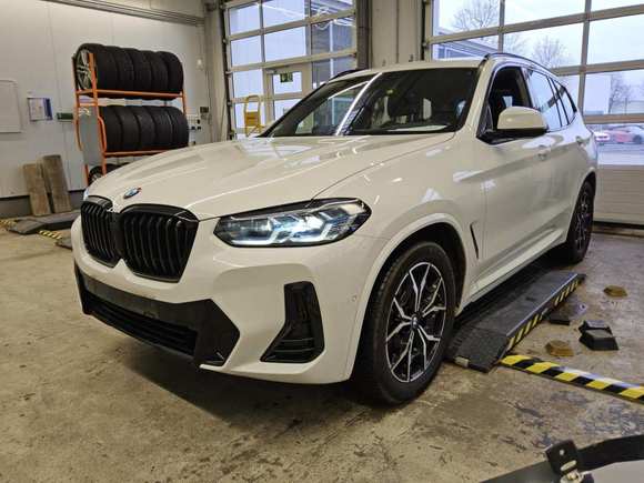 Pogled sprijeda lijevo