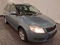 Náhled zpředu zprava