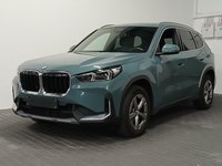 Pogled od napred levo