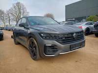 Pogled sprijeda desno