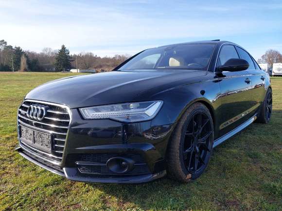 Pogled sprijeda lijevo