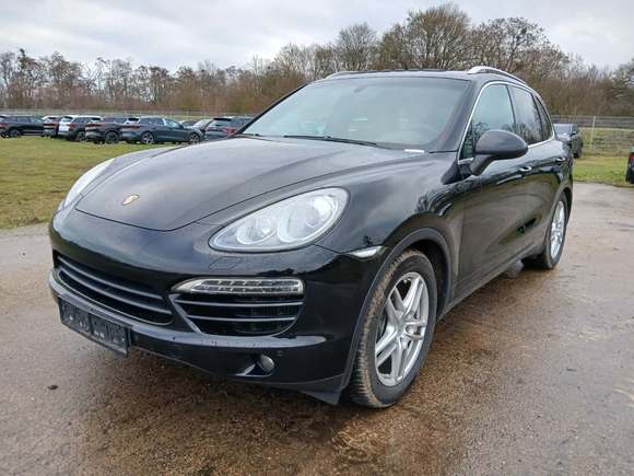 Pogled sprijeda lijevo