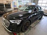 Pogled sprijeda lijevo