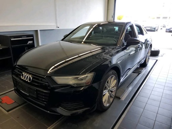 Pogled sprijeda lijevo