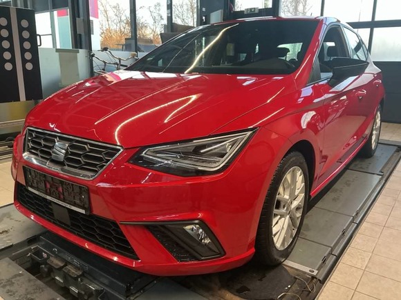 Pogled sprijeda lijevo