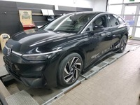 Pogled sprijeda lijevo