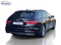 Pogled od pozadi desno