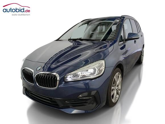 Pogled sprijeda lijevo