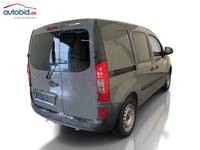 Pogled od pozadi desno