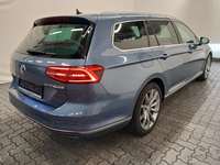 Pogled od pozadi desno