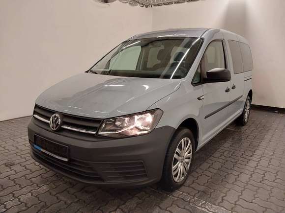 Pogled od napred levo