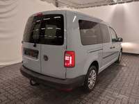 Pogled od pozadi desno