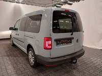 Pogled od pozadi levo