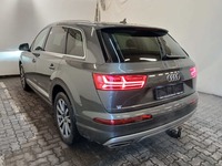 Pogled od pozadi levo