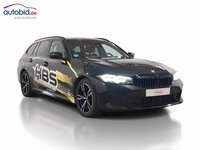 Pogled sprijeda desno