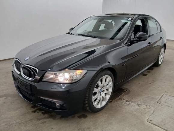 Pogled od napred levo