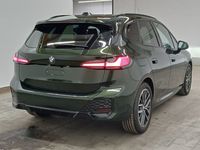 Náhľad zozadu sprava