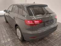 Pogled od pozadi levo